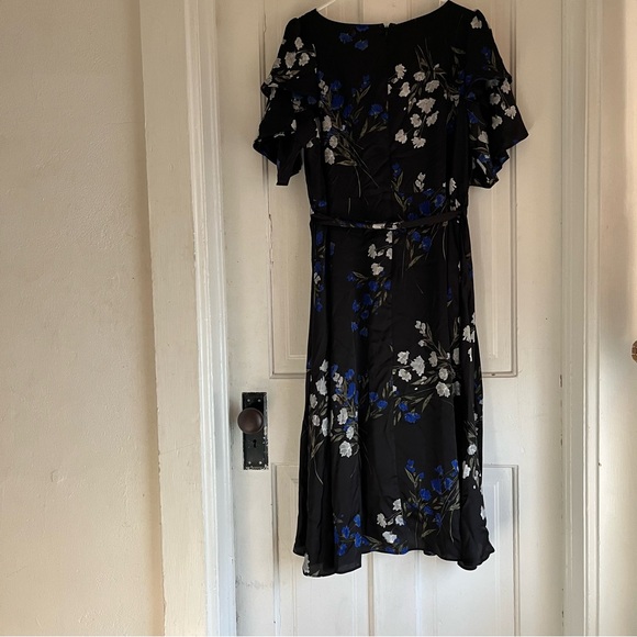 DKNY dress with flutter sleeves deep V neck black blue white floral print sz 16 - Picture 8 of 13